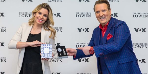 Kim Lohmar und Ralf Dümmel mit ASTALEA am Set von