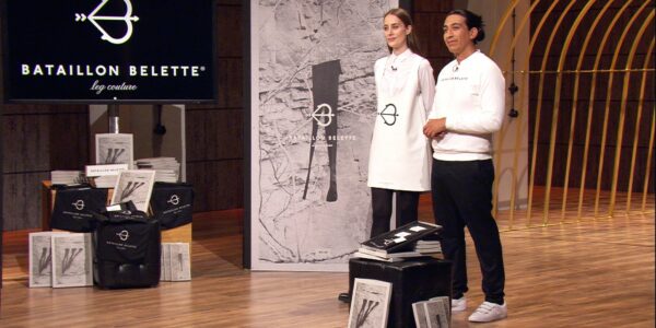 Pia Buck und Daniel Moser bei ihrem Pitch für Bataillon Belette am Set von