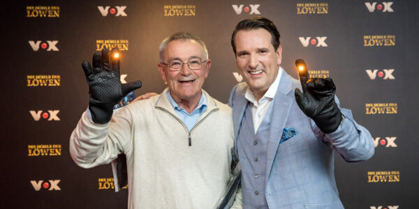 Harald Gerhard und Ralf Dümmel am Set von