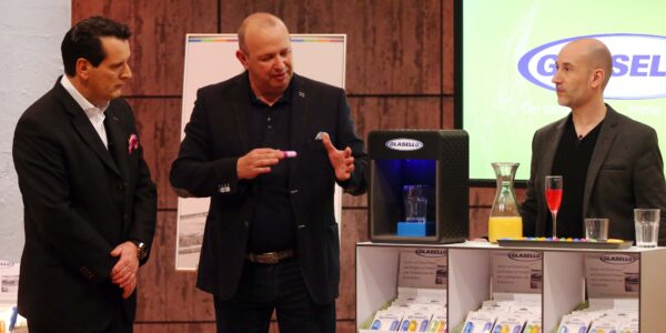 Ralf Dümmel, Stevan Sokola und José Luis Llorens beim Pitch für Glasello am Set von