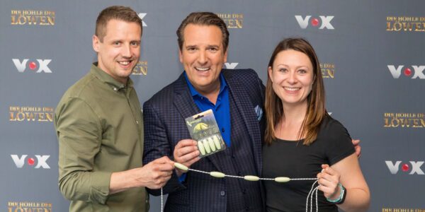 Vladi Falk, Ralf Dümmel und Inna Falk mit ROPESCOUT am Set von 