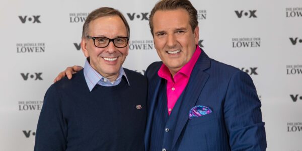 Hubert Koch und Ralf Dümmel am Set von 