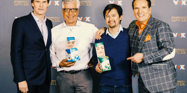 Carsten Maschmeyer, Wolfgang Kleiner, Vinh-Nghi Tiet und Ralf Dümmel am Set von